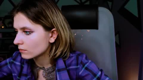 Snapshot of lolaasmus chatting on February 28, 6:31 pm I consider myself the god Loki but life just calls me LOL online show from February 28, 6:31 pm