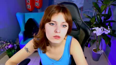 Snapshot of lolaasmus chatting on November 8, 9:09 am I consider myself the god Loki but life just calls me LOL online show from November 8, 9:09 am