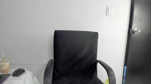 lolabunnysc online show from May 26, 12:01 pm