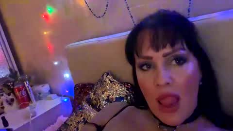 Snapshot of lolaley2 chatting on January 27, 4:43 pm Lolaley2 online show from January 27, 4:43 pm