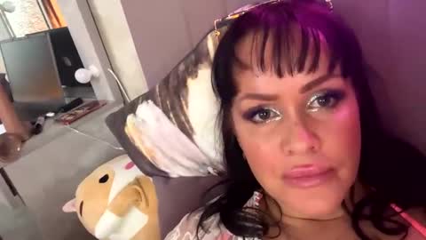 Snapshot of lolaley2 chatting on October 13, 8:47 am Lolaley2 online show from October 13, 8:47 am