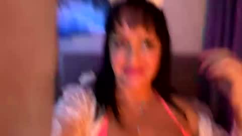 Snapshot of lolaley2 chatting on October 24, 4:03 pm Lolaley2 online show from October 24, 4:03 pm