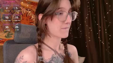 Snapshot of lolami_ chatting on March 26, 7:36 am lolami_ online show from March 26, 7:36 am