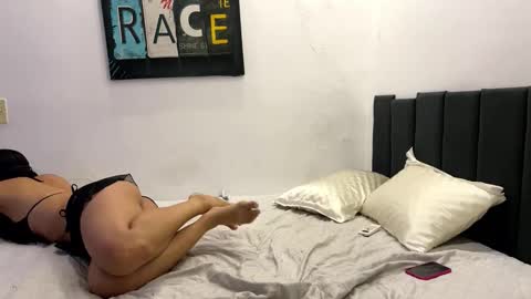 Snapshot of lolapeeres chatting on February 28, 11:39 pm Lolit4 Diego online show from February 28, 11:39 pm