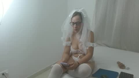 lolascarlettt online show from December 18, 12:17 am