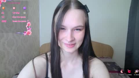 Lola online show from May 24, 7:41 pm