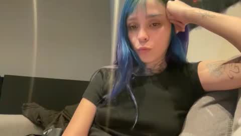 Snapshot of lole6913 chatting on November 6, 5:19 am lole online show from November 6, 5:19 am