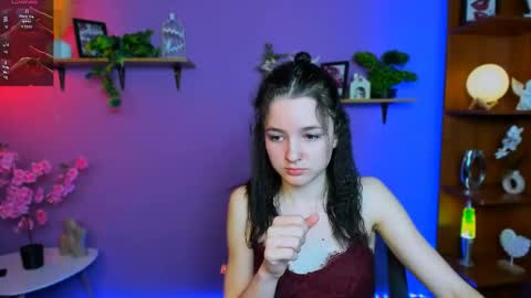 lole ti online show from April 29, 6:47 pm