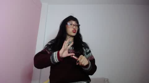 Lolita  online show from January 14, 2:40 am