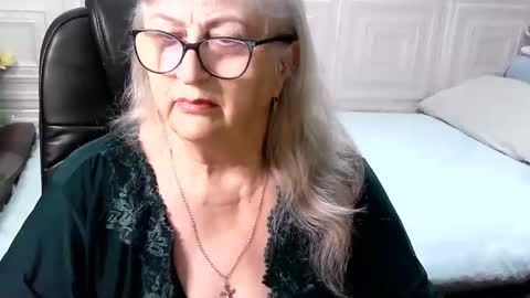 LolkaAlyss online show from March 19, 9:52 pm