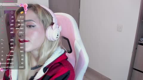 Snapshot of lolly_js_ chatting on January 7, 2:10 am Lolly online show from January 7, 2:10 am