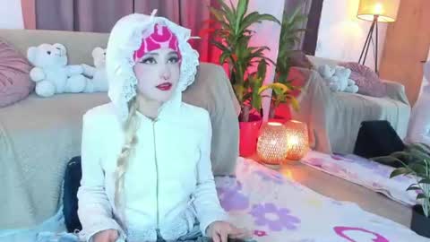Lolly  online show from July 7, 3:09 am