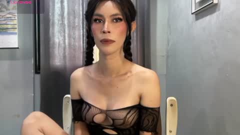 Snapshot of lolly_lips69 chatting on July 1, 2:35 am hana online show from July 1, 2:35 am