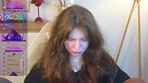 Snapshot of lolly_pump chatting on October 1, 12:33 pm Mona online show from October 1, 12:33 pm