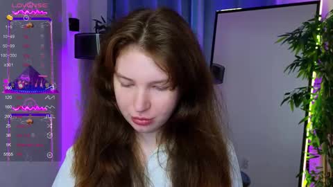 Snapshot of lolly_pump chatting on October 5, 2:26 pm Mona online show from October 5, 2:26 pm