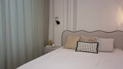 lolly_turner online show from May 23, 5:01 am