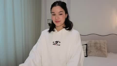 lolly_turner online show from May 24, 4:39 am
