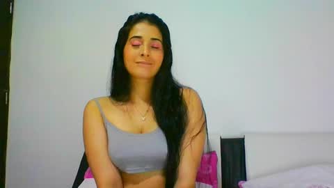 Snapshot of lomaslindosoyyo chatting on December 27, 8:18 pm estehfania online show from December 27, 8:18 pm