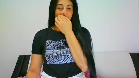 Snapshot of lomaslindosoyyo chatting on February 6, 10:32 pm estehfania online show from February 6, 10:32 pm
