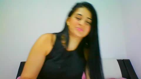 Snapshot of lomaslindosoyyo chatting on February 8, 1:54 am estehfania online show from February 8, 1:54 am