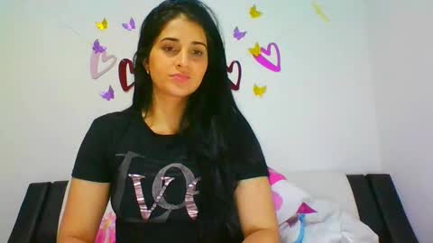 Snapshot of lomaslindosoyyo chatting on February 23, 1:02 am estehfania online show from February 23, 1:02 am