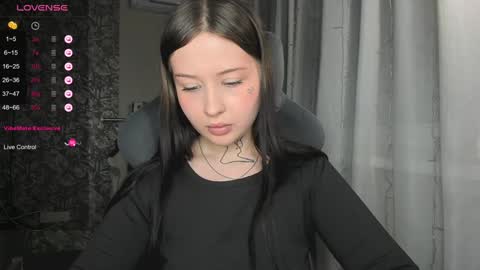 lona online show from December 29, 7:43 pm