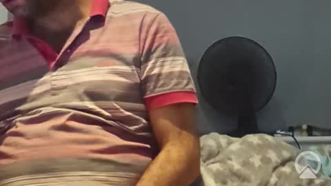 Snapshot of london_boy_35 chatting on February 22, 2:02 am hey you online show from February 22, 2:02 am