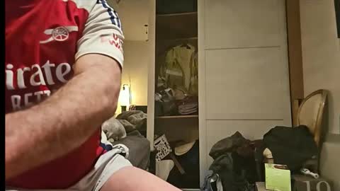 Snapshot of london_boy_35 chatting on February 27, 2:33 am hey you online show from February 27, 2:33 am