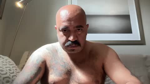 london_lad_101 online show from May 18, 9:59 am
