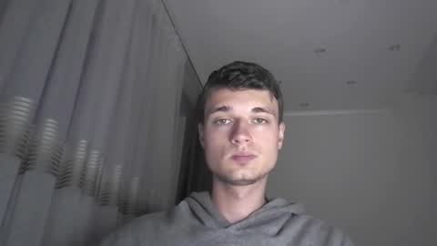 london_tomy online show from December 22, 12:29 am