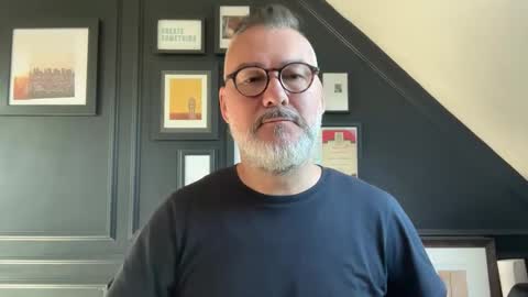 EnglishBear online show from October 6, 10:56 am