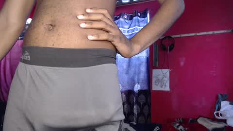 Snapshot of longdickservice01 chatting on December 8, 10:41 am professionalbreastsucker online show from December 8, 10:41 am