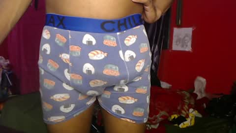 Snapshot of longdickservice01 chatting on February 8, 12:49 am professionalbreastsucker online show from February 8, 12:49 am