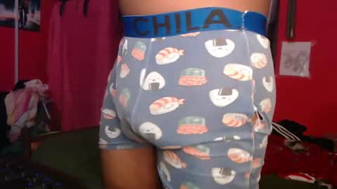 Snapshot of longdickservice01 chatting on February 10, 12:41 am professionalbreastsucker online show from February 10, 12:41 am