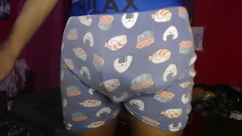 Snapshot of longdickservice01 chatting on February 26, 9:32 am professionalbreastsucker online show from February 26, 9:32 am