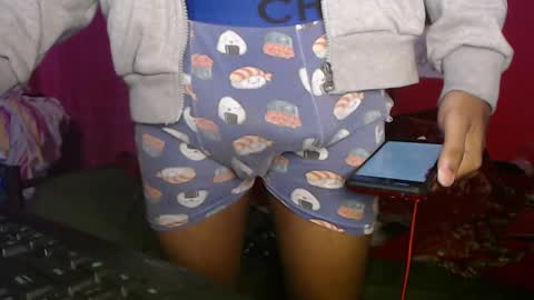 Snapshot of longdickservice01 chatting on February 27, 9:32 am professionalbreastsucker online show from February 27, 9:32 am