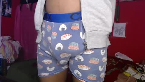 Snapshot of longdickservice01 chatting on March 4, 10:02 am professionalbreastsucker online show from March 4, 10:02 am