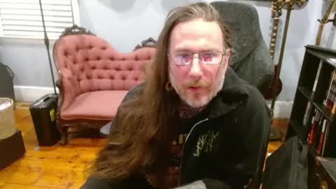 Snapshot of longhair021 chatting on September 21, 2:24 am longhair online show from September 21, 2:24 am