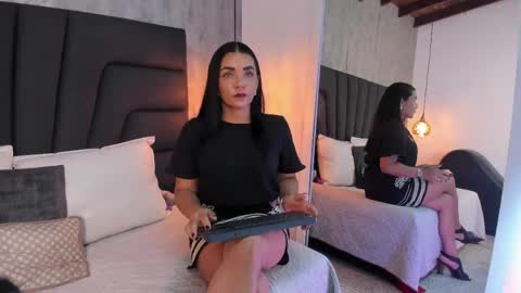 Snapshot of longina_ chatting on May 28, 8:06 pm Longina online show from May 28, 8:06 pm