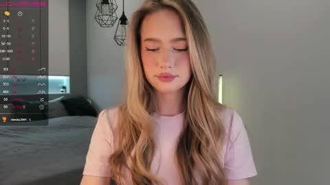 Eva online show from May 31, 3:08 pm