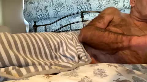 Snapshot of longshank09 chatting on January 9, 2:40 pm longshank09 online show from January 9, 2:40 pm