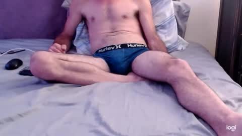 longstroken07 online show from April 16, 4:02 am