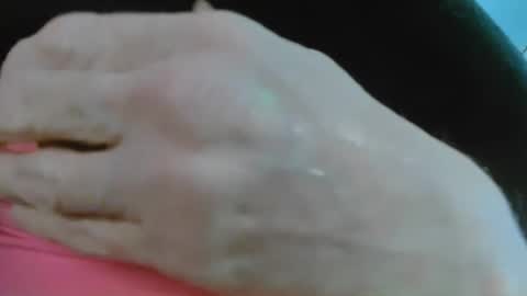 Londoncashmere69  online show from December 6, 4:06 pm