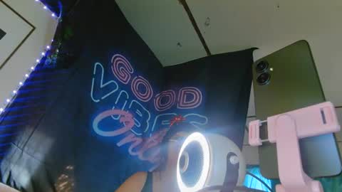 Londoncashmere69  online show from December 7, 8:05 pm