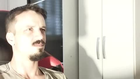 Lucas online show from December 2, 2:19 pm