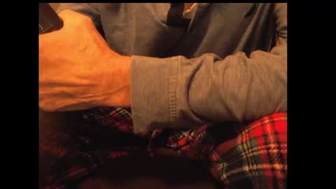 Snapshot of looking469 chatting on December 23, 5:28 am looking469 online show from December 23, 5:28 am