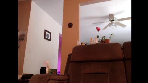 Snapshot of looking469 chatting on October 10, 4:39 pm looking469 online show from October 10, 4:39 pm