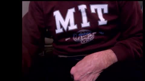 Snapshot of looking469 chatting on December 13, 9:53 pm looking469 online show from December 13, 9:53 pm