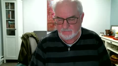 Snapshot of loop102 chatting on February 9, 2:48 am loop102 online show from February 9, 2:48 am