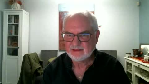 Snapshot of loop102 chatting on May 14, 2:51 am loop102 online show from May 14, 2:51 am
